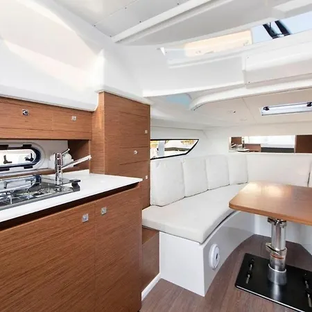 船屋 Blue Sea Experience Charter *