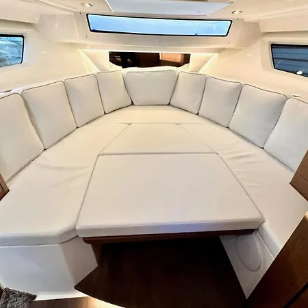 Botel Blue Sea Experience Charter